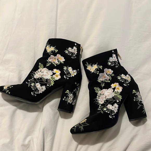 Embroidered Floral Ankle Boots - Picture 2 of 4